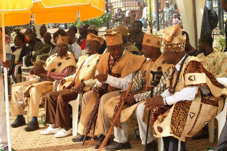 Cameroun - costumes traditionnels (10)