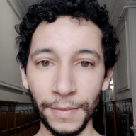 Portrait de Hatem, responsable du pôle App de Constellation Sociale