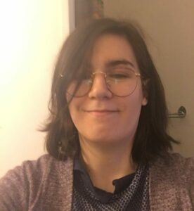 Portrait of Hélène, volunteer at Constellation Sociale
